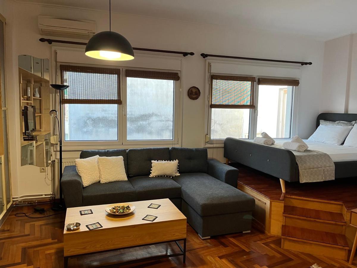 Chita'S Downtown Apartment Янина Экстерьер фото